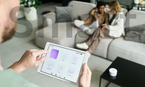 Smart Home Steuerung für Rollläden und Haustechnik